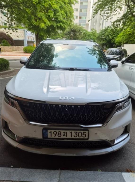 KIA Carnival 2023 Blanco - Importación desde Corea - HF Imports Iquique - Foto 1