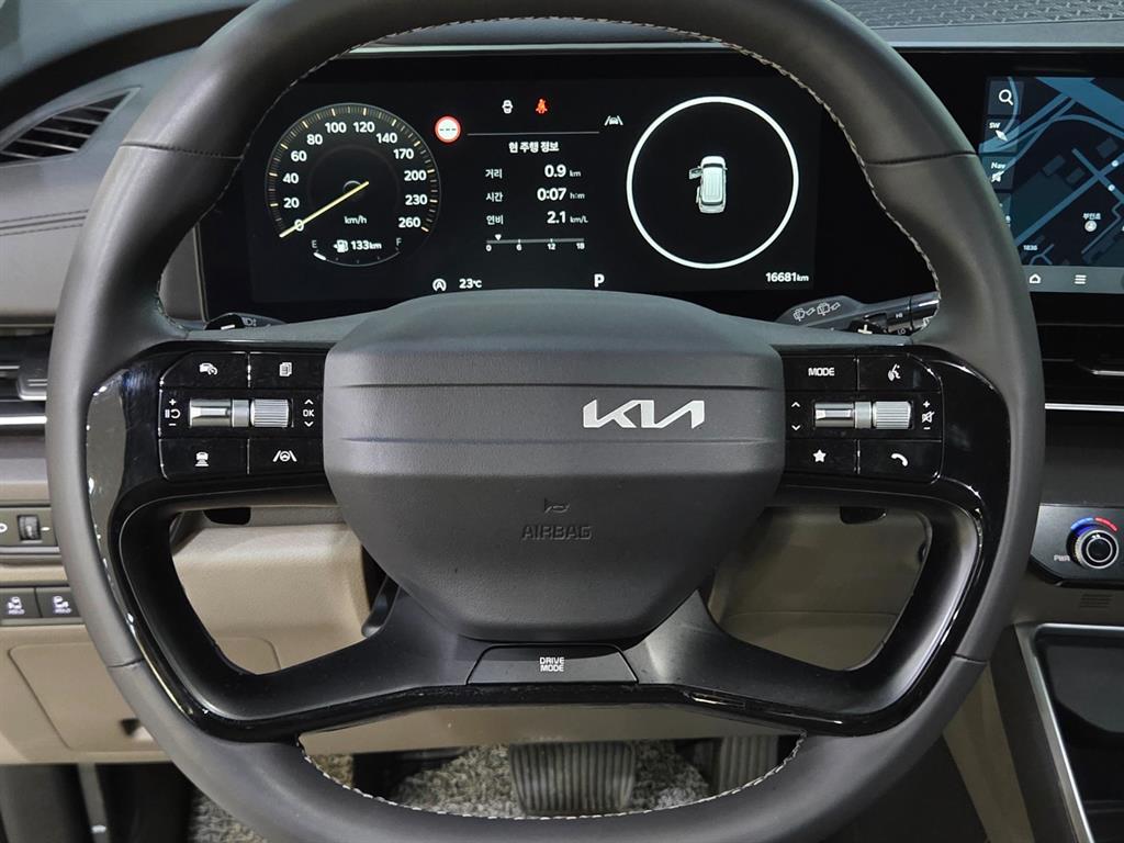 KIA Carnival - Vista 10