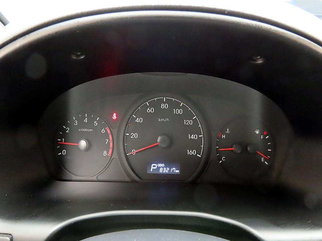 HYUNDAI Starex - Vista 5