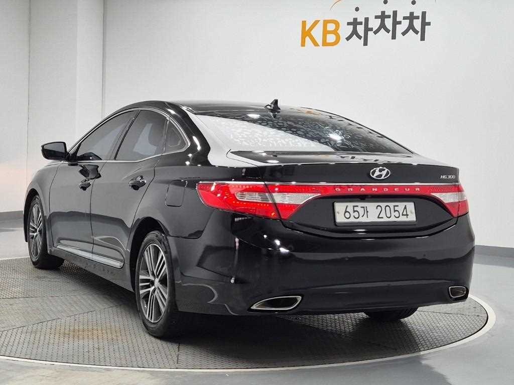 HYUNDAI Grandeur - Vista 2