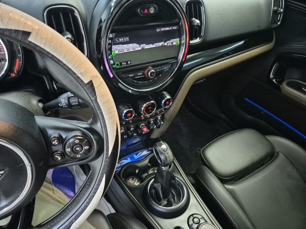 Mini Countryman - Vista 10