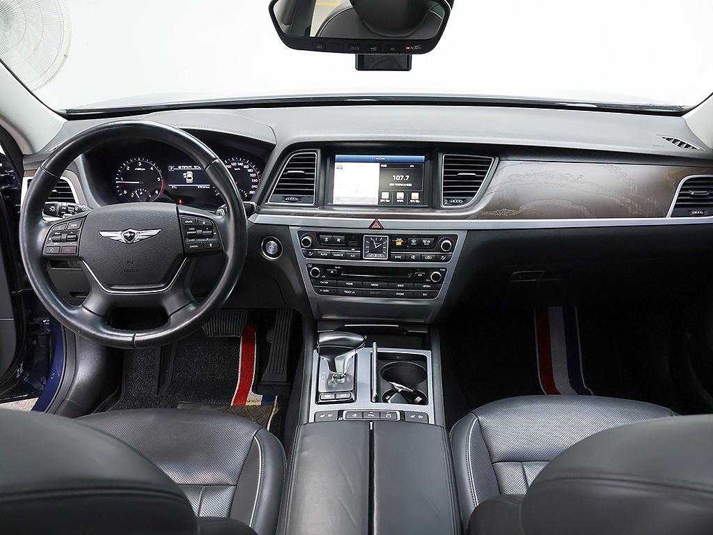 Genesis G80 - Vista 9