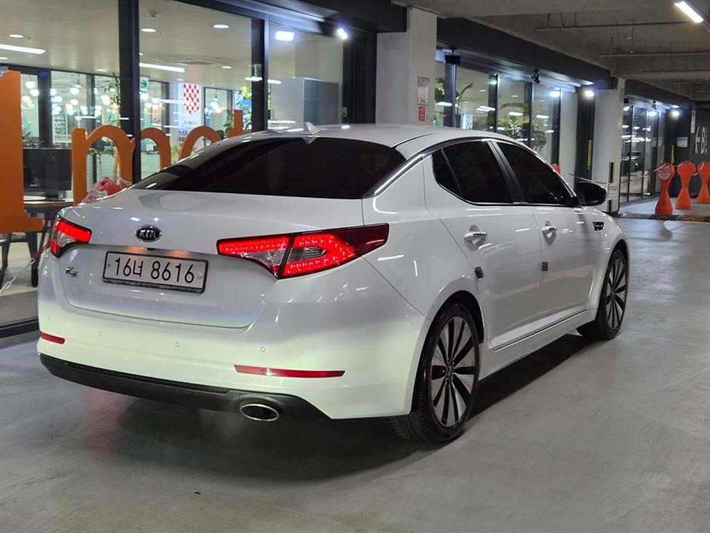 KIA K5 - Vista 4
