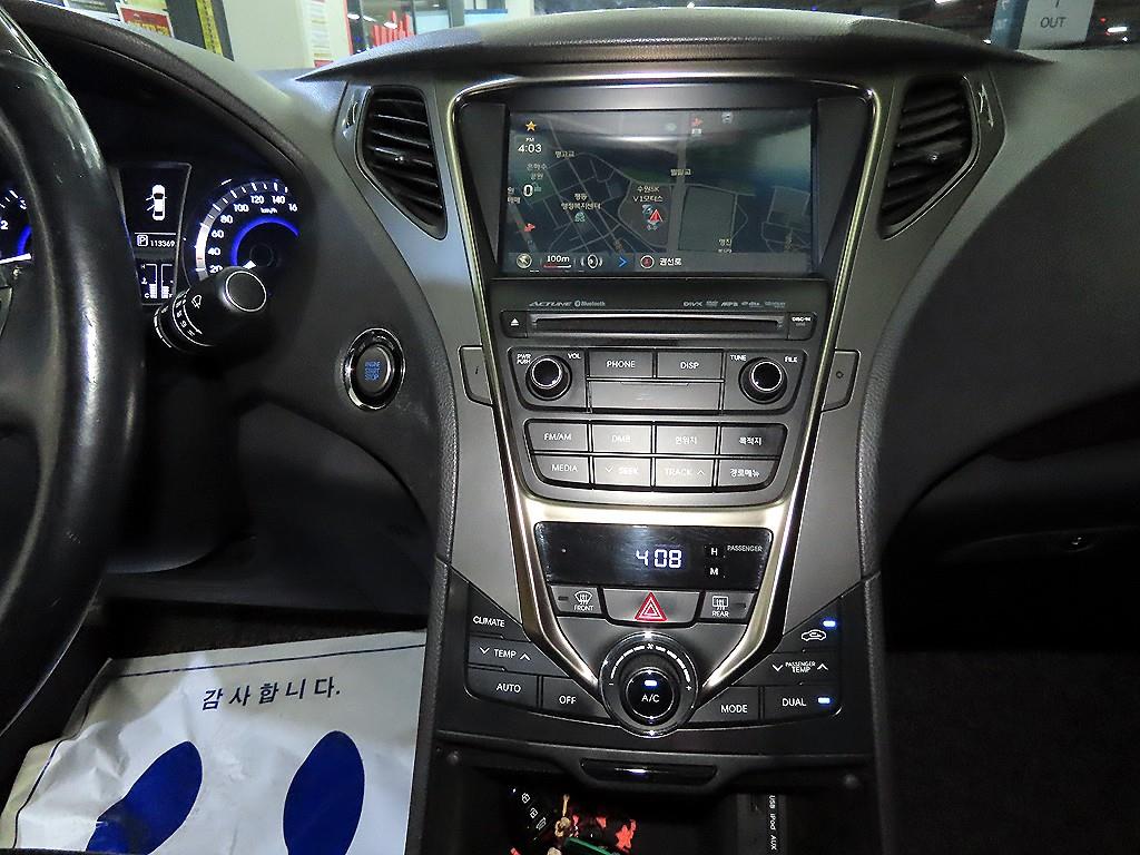 HYUNDAI Grandeur - Vista 11