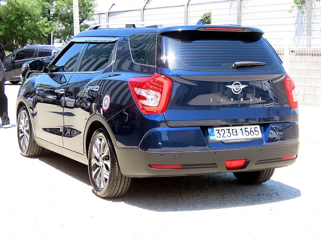 Ssangyong Tivoli - Vista 3