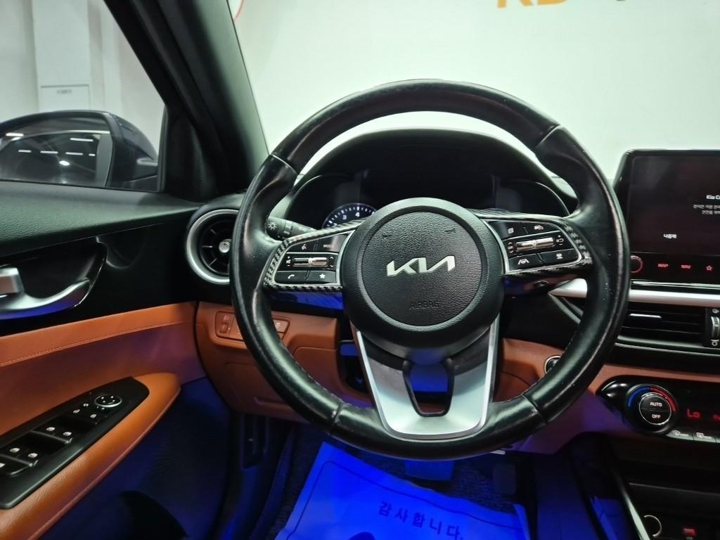KIA K3 - Vista 9