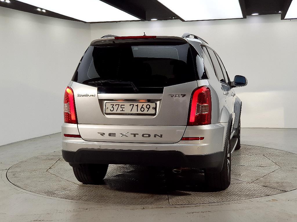 Ssangyong Rexton - Vista 3