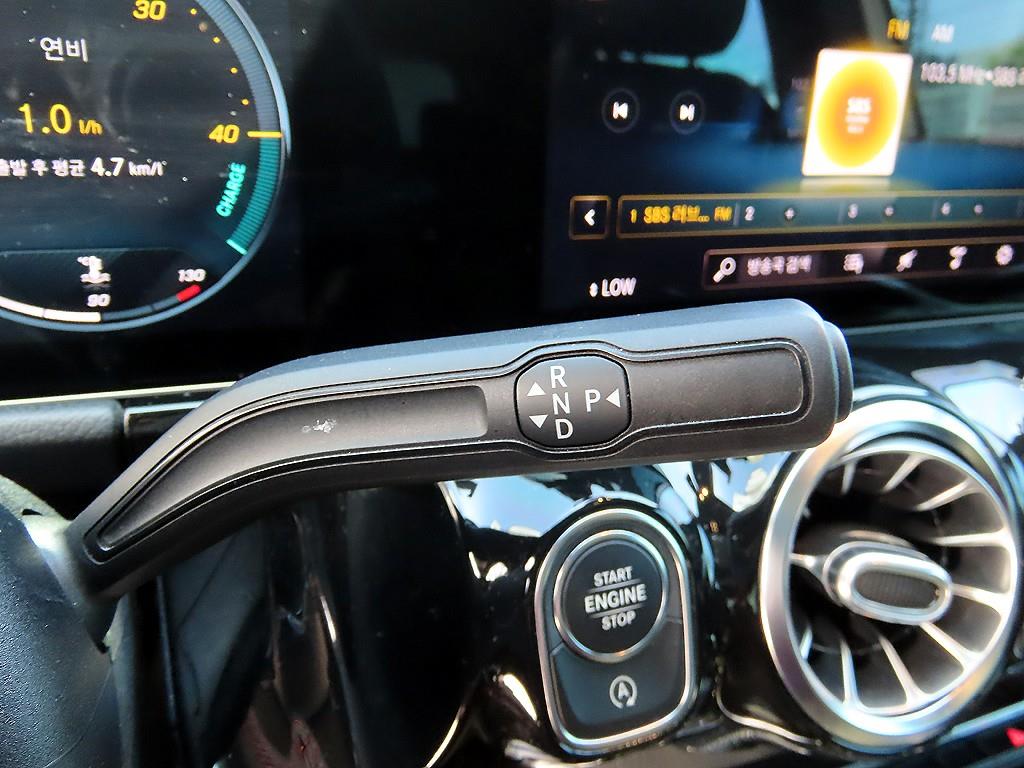 Mercedes Benz GLA Class - Vista 10