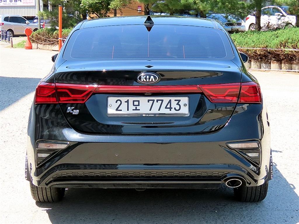 KIA K3 - Vista 4