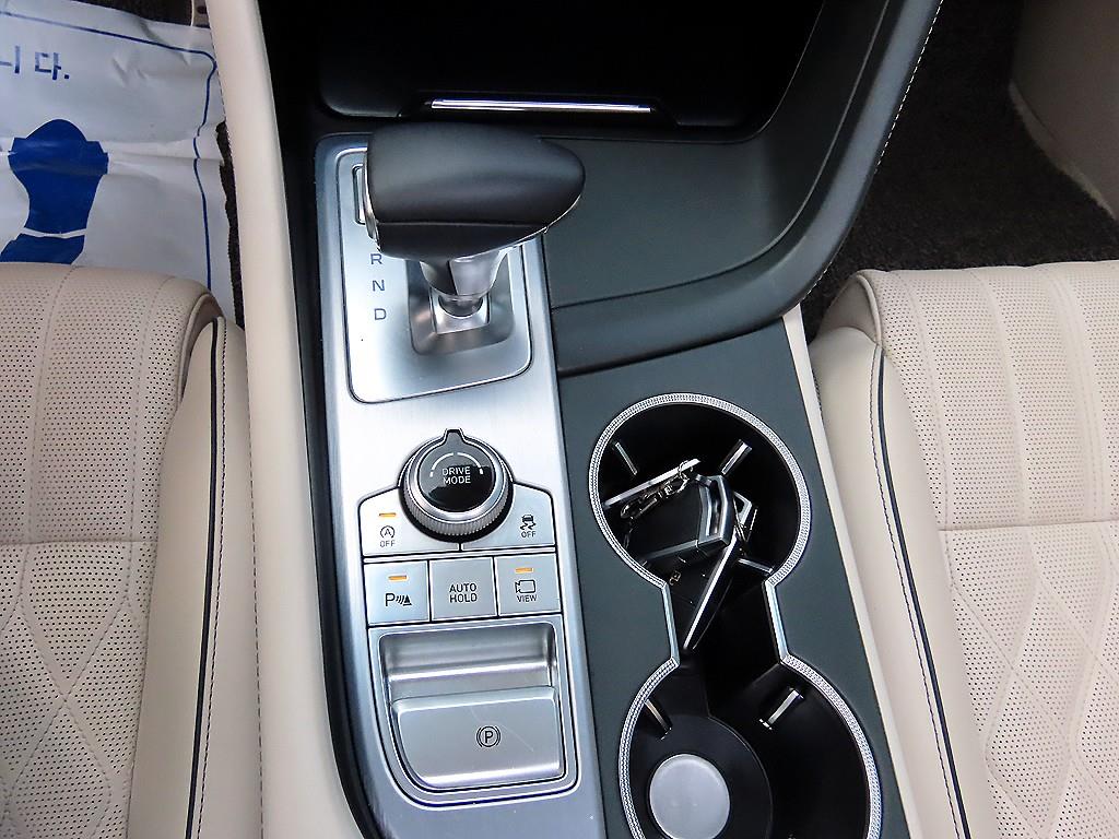 Genesis G70 - Vista 11