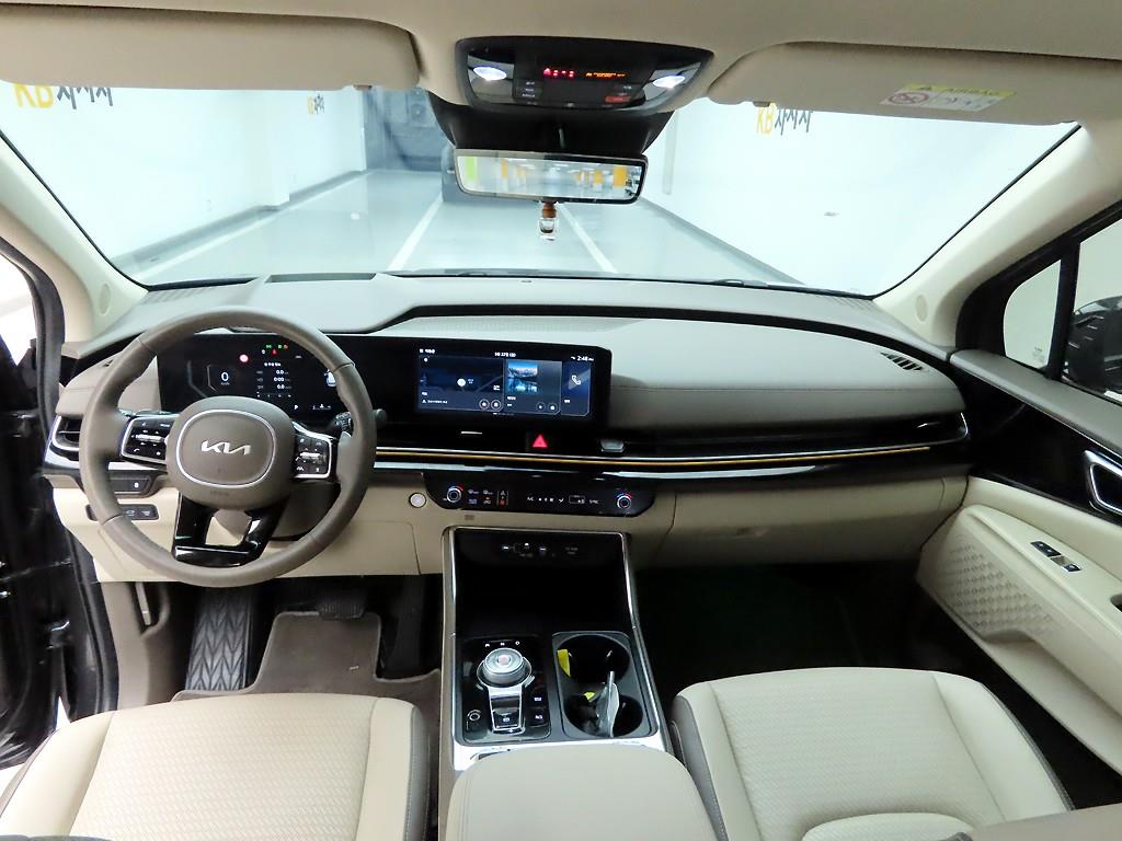 KIA Carnival - Vista 6