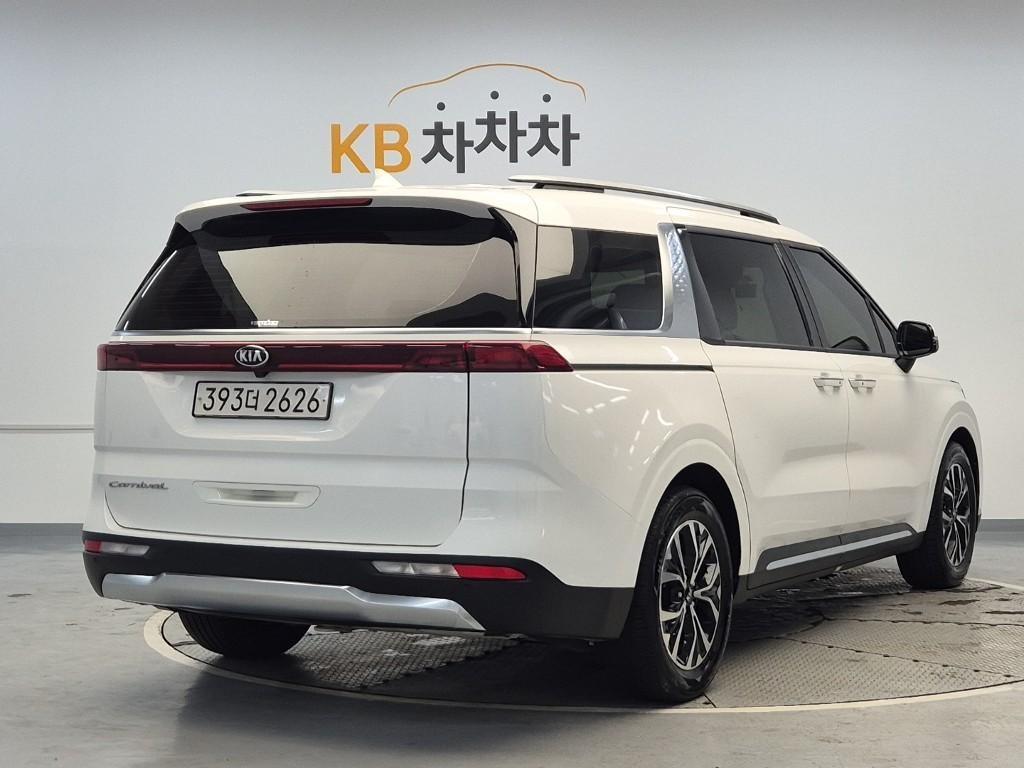 KIA Carnival - Vista 3