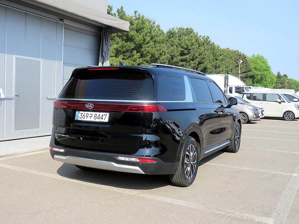 KIA Carnival - Vista 4