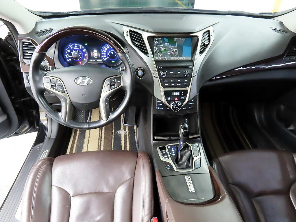 HYUNDAI Grandeur - Vista 7