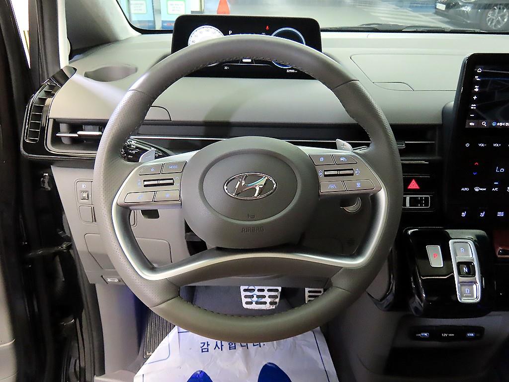 HYUNDAI Staria - Vista 9