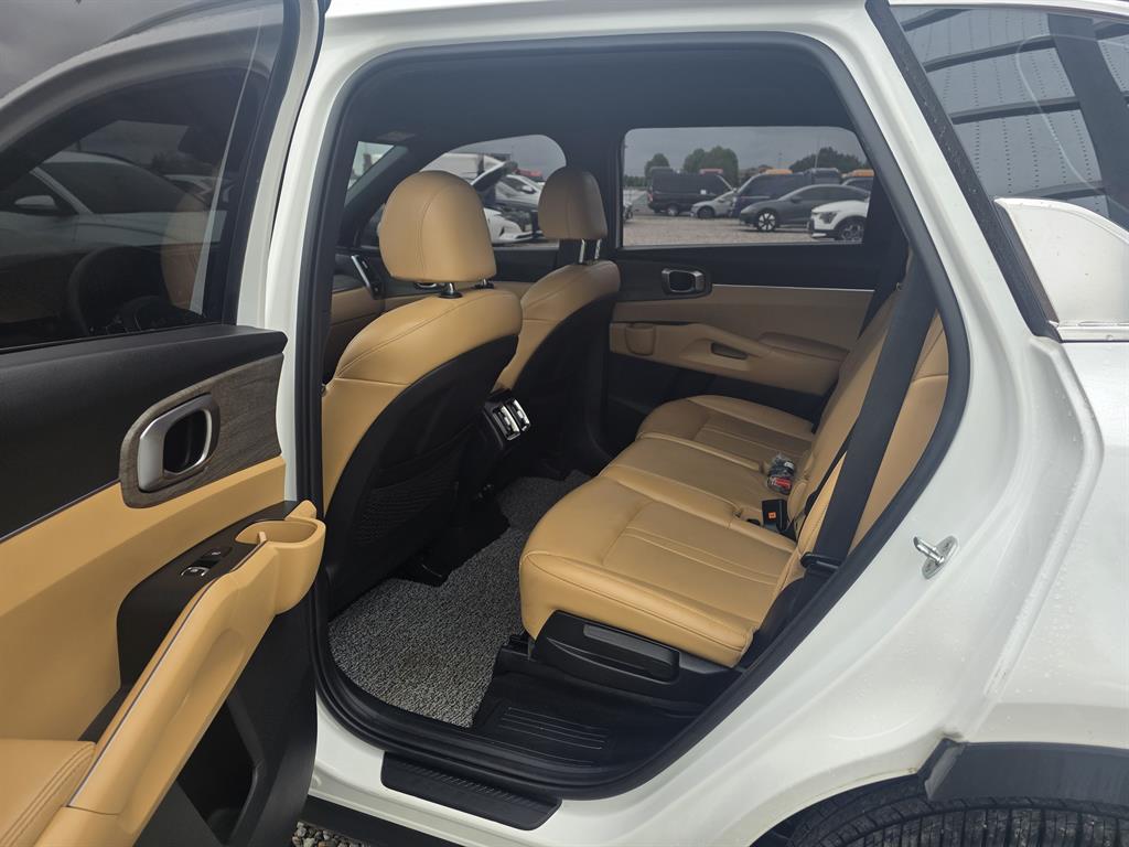 KIA Sorento - Vista 10