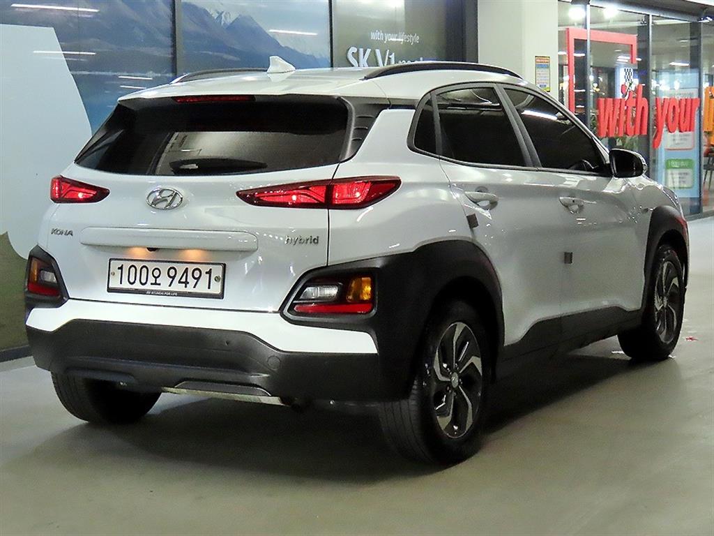 HYUNDAI Kona - Vista 4