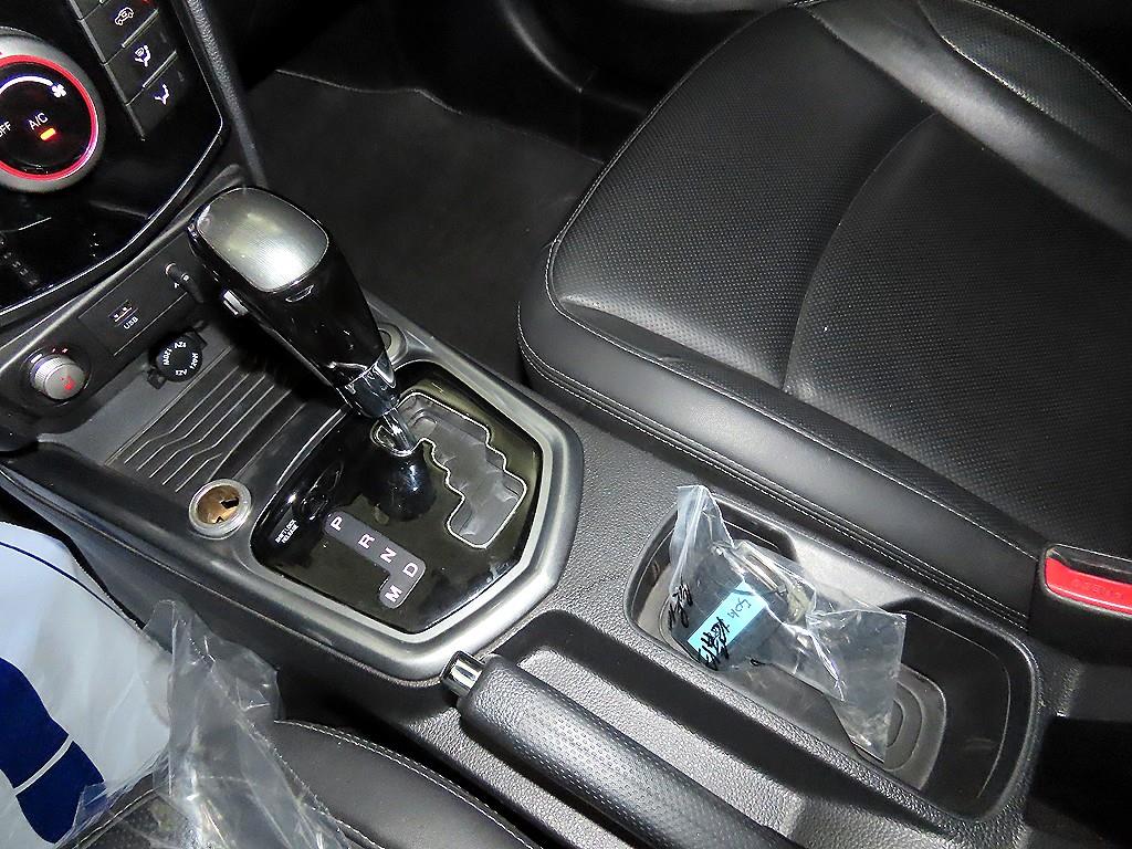 Ssangyong Tivoli - Vista 12