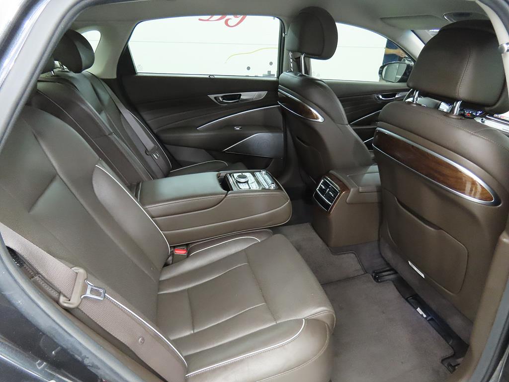 KIA K9 - Vista 7