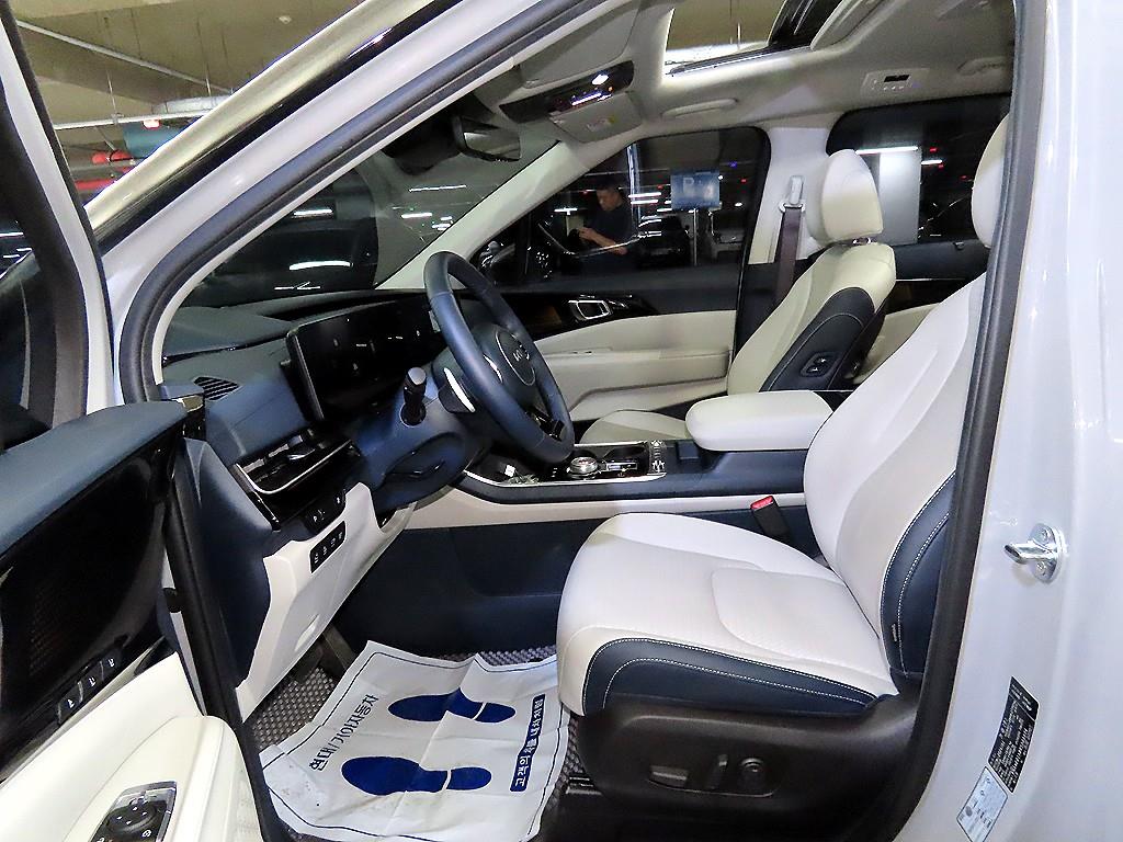 KIA Carnival - Vista 6