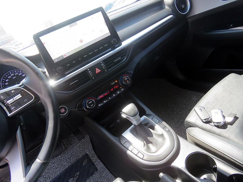 KIA K3 - Vista 9