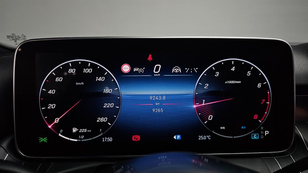 Mercedes Benz C Class - Vista 8