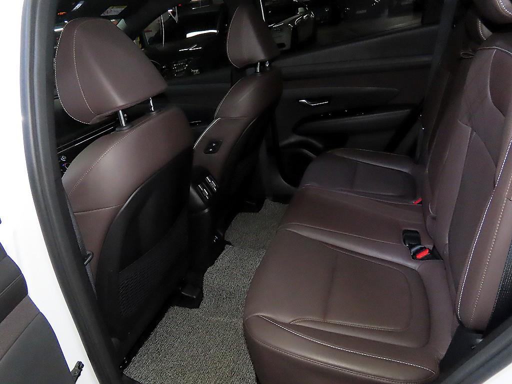 HYUNDAI Tucson - Vista 7