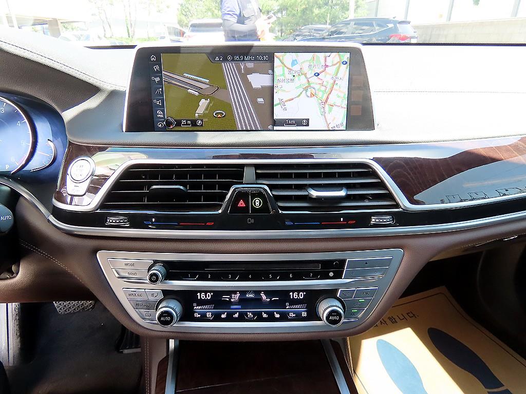 BMW 7 Series 2016 Negro - Importación desde Corea - HF Imports Iquique - Foto 14