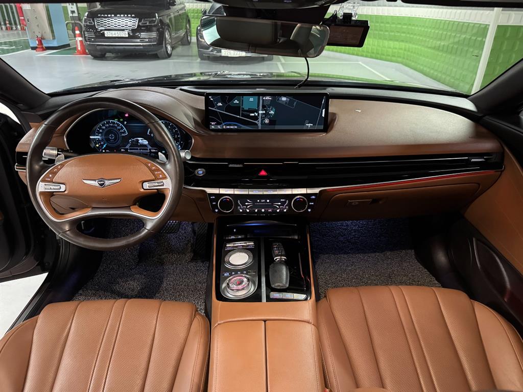 Genesis G80 - Vista 8
