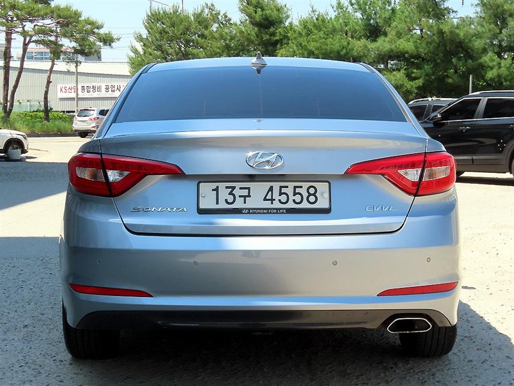 HYUNDAI Sonata - Vista 4