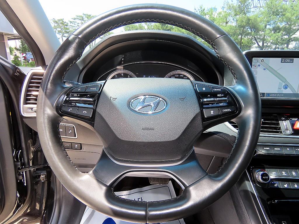 HYUNDAI Grandeur - Vista 8