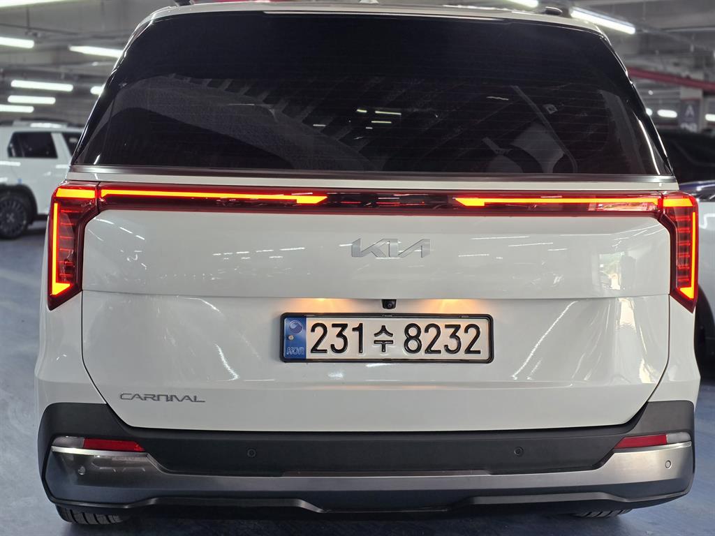 KIA Carnival - Vista 2