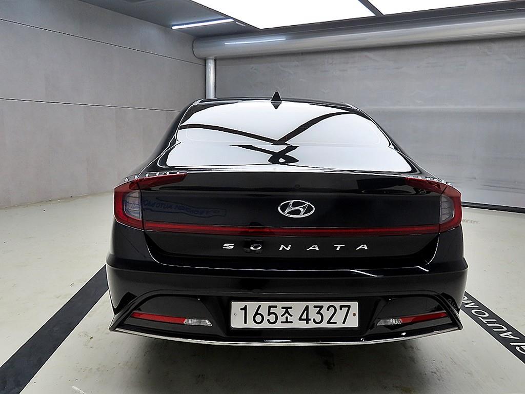 HYUNDAI Sonata - Vista 3