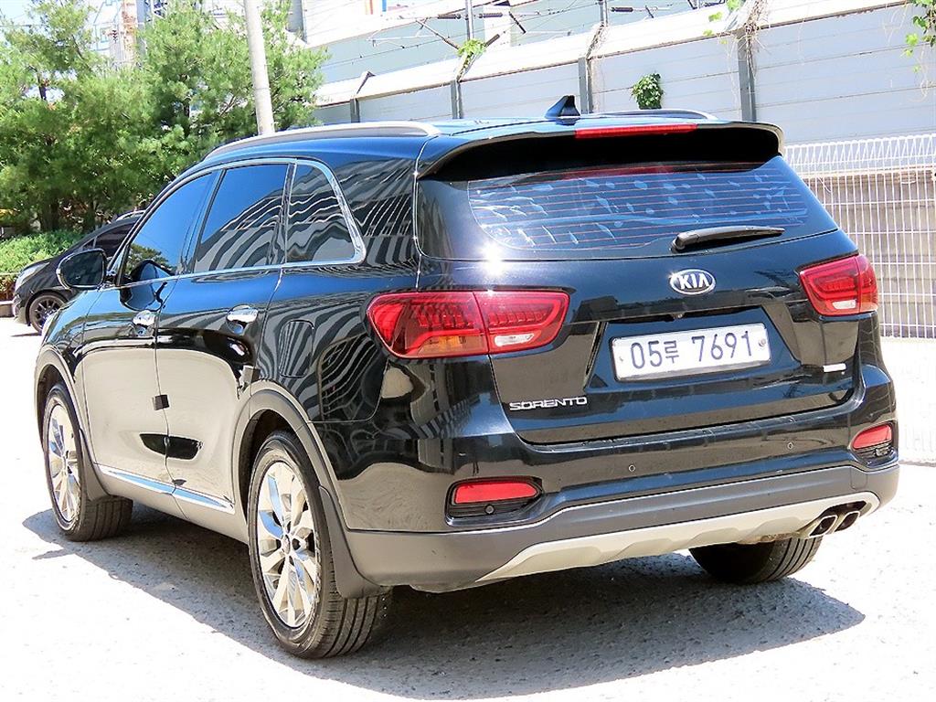 KIA Sorento - Vista 3