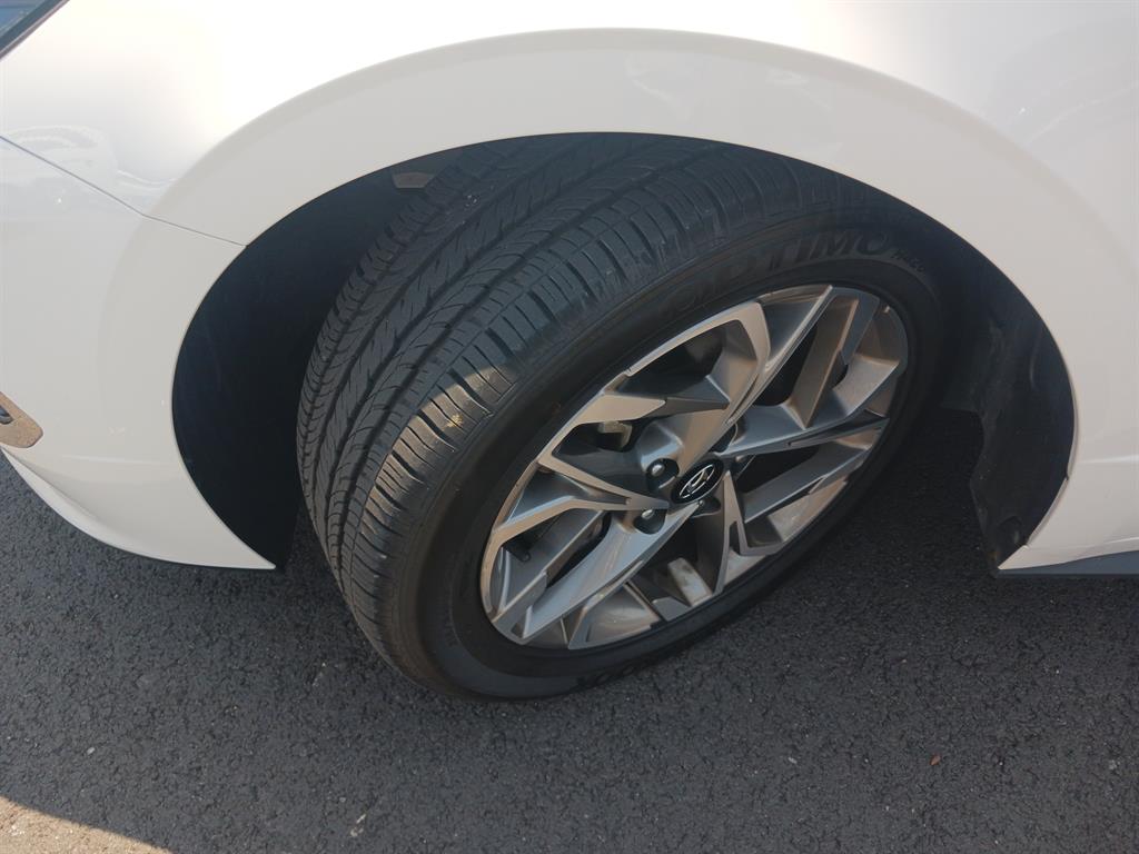 HYUNDAI Sonata - Vista 5