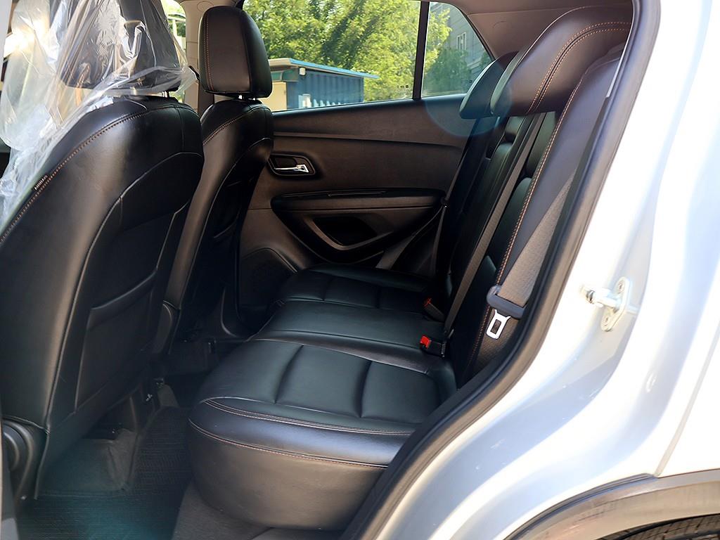 Chevrolet Trax 2017 Plateado - Importación desde Corea - HF Imports Iquique - Foto 13