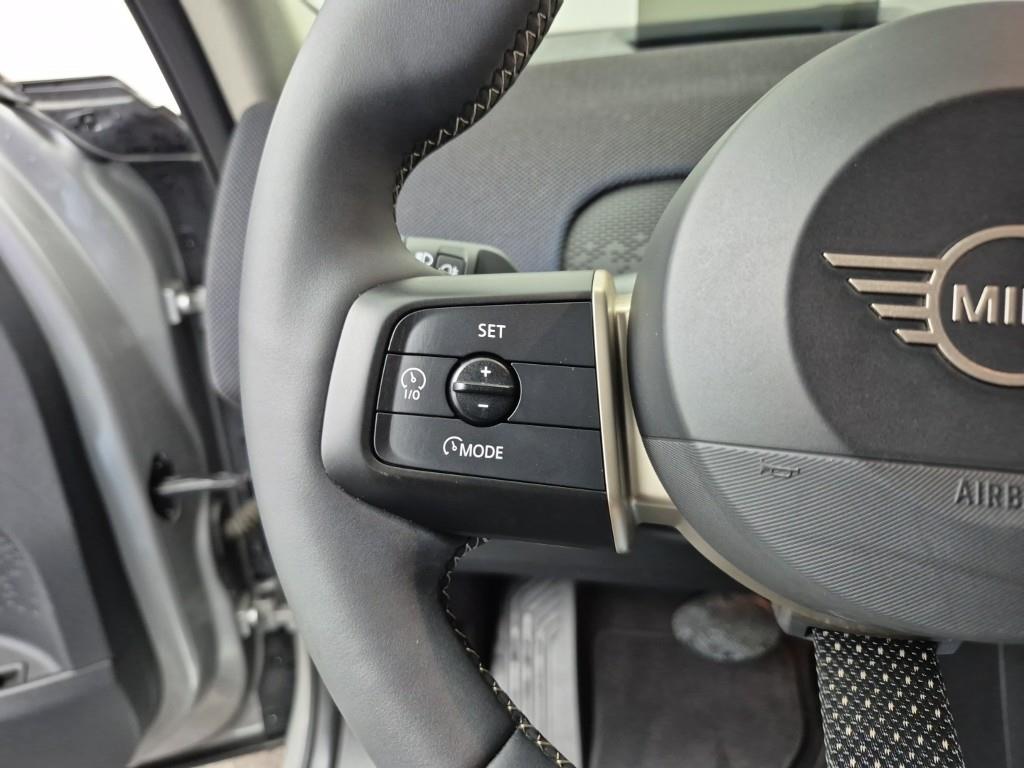 Mini Countryman 2024 Gris - Importación desde Corea - HF Imports Iquique - Foto 15