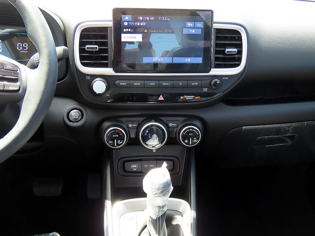 HYUNDAI Venue - Vista 10