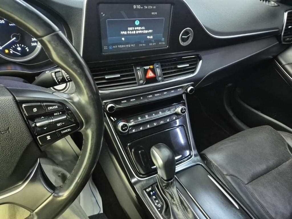 HYUNDAI Grandeur - Vista 10