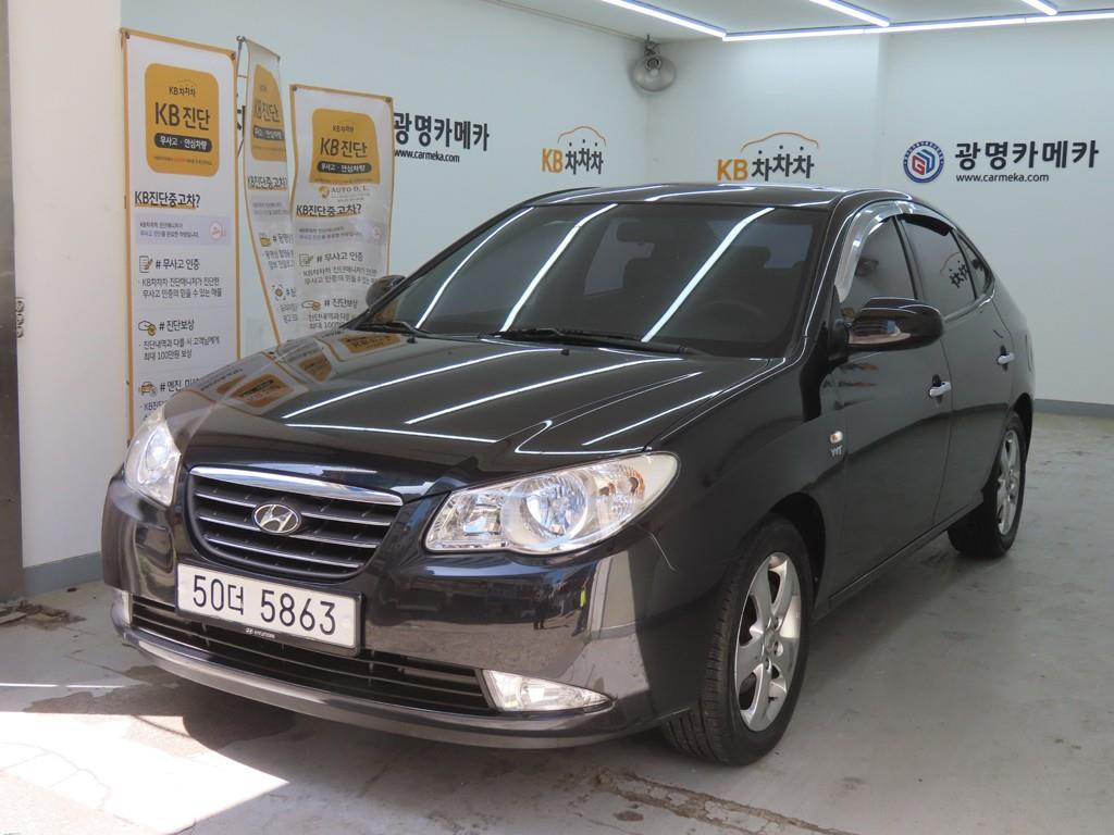 HYUNDAI Avante - Vista 2