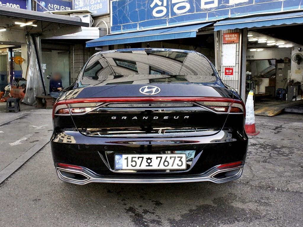 HYUNDAI Grandeur - Vista 5