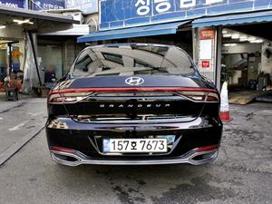 HYUNDAI Grandeur - Vista 6