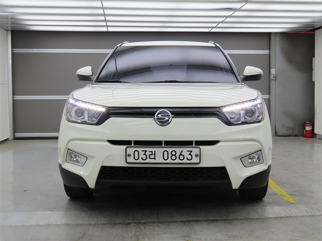 Ssangyong Tivoli - Vista 2