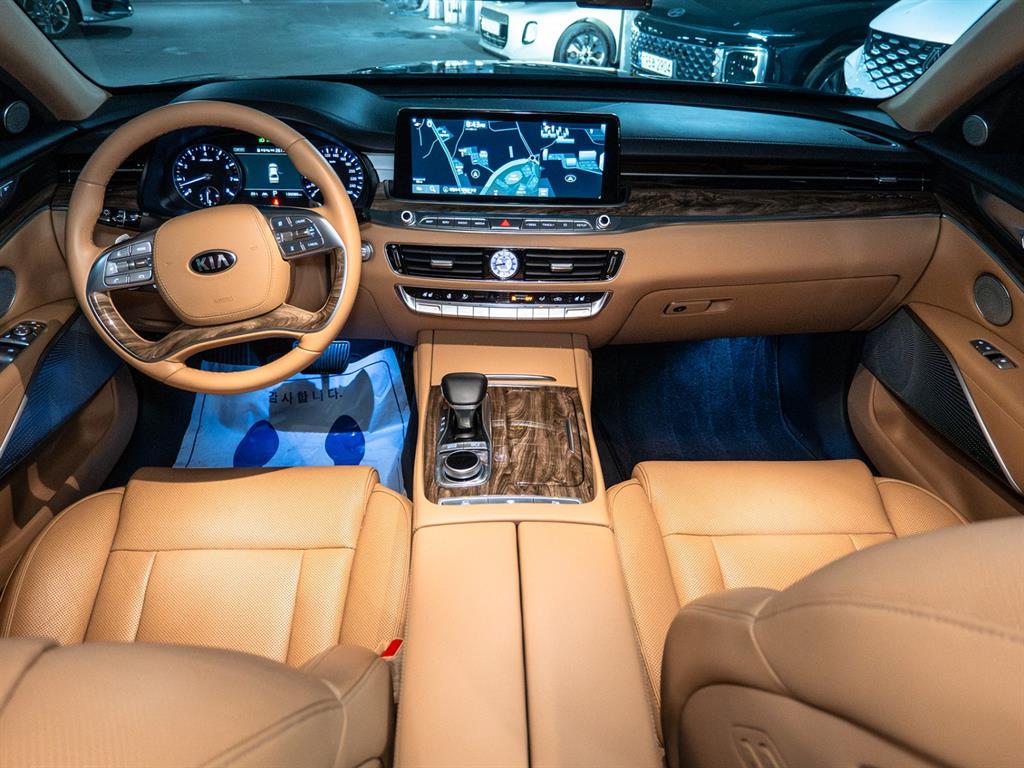 KIA K9 - Vista 7