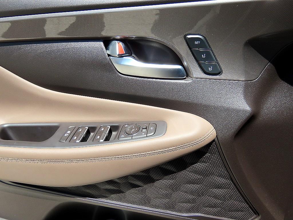 HYUNDAI Santa Fe - Vista 11