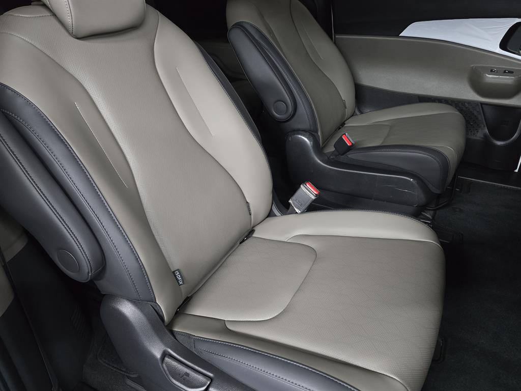 KIA Carnival - Vista 10