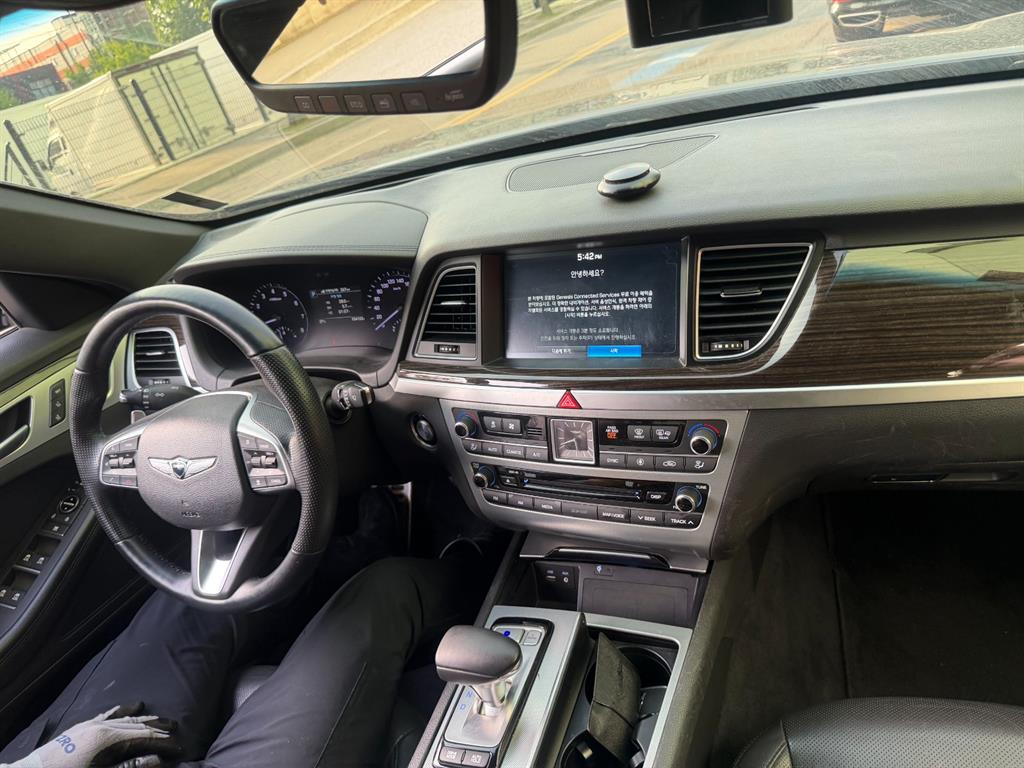 Genesis G80 - Vista 5