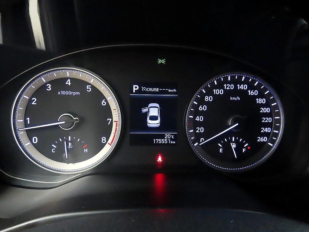 HYUNDAI Grandeur - Vista 8