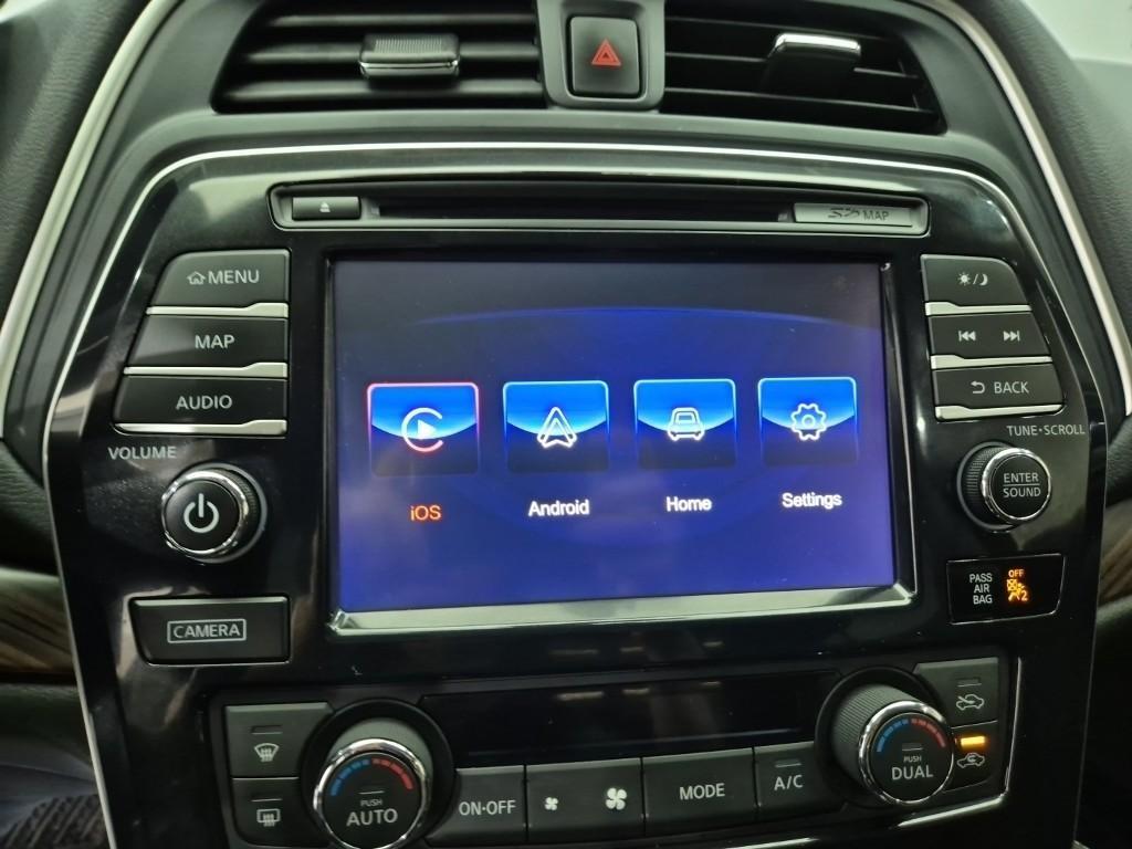 Nissan Maxima - Vista 11