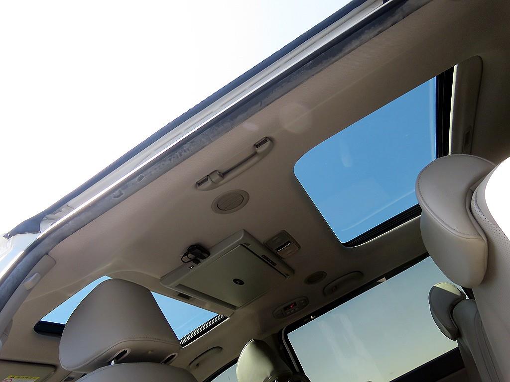 KIA Carnival - Vista 10